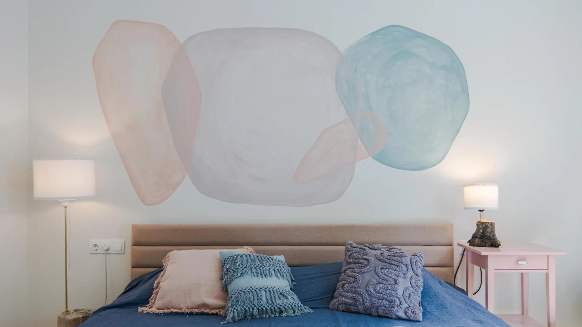 Little Perfection - Super King Size Bed - Wifi 200 Mbp Apartment Sofia